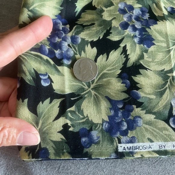 2 yards x 44" Fabric by Hoffman California, "Ambrosia" print, Vintage Quilting - Picture 4 of 6